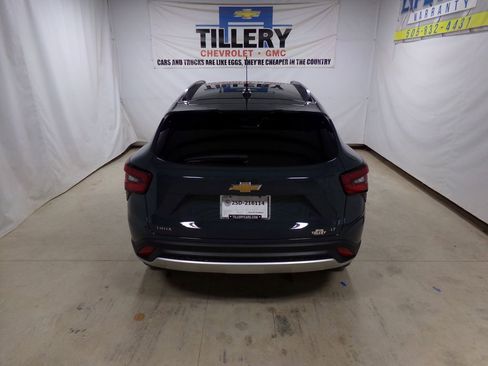 New 2025 Chevrolet Trax LT w/ Driver Confidence Package image 5