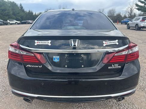 Used 2016 Honda Accord Touring image 5