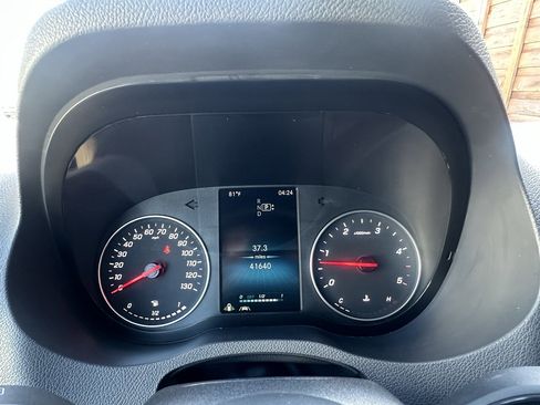 Used 2019 Mercedes-Benz Sprinter 2500 image 17