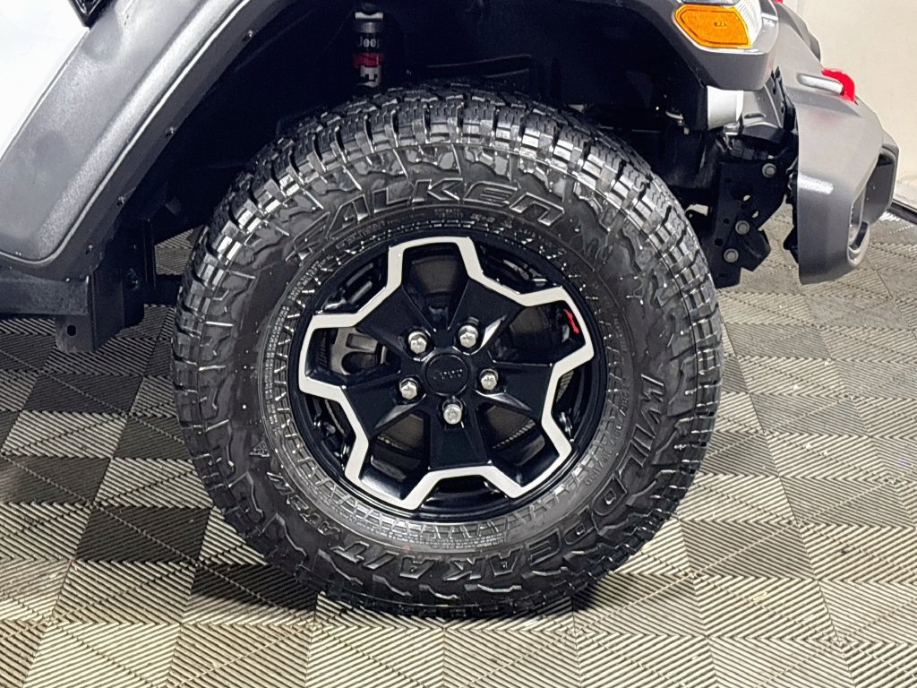 Used 2022 Jeep Gladiator Rubicon w/ Trailer Tow Package AWD/4WD image 23