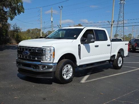 Certified 2025 Ford F250 XLT image 10