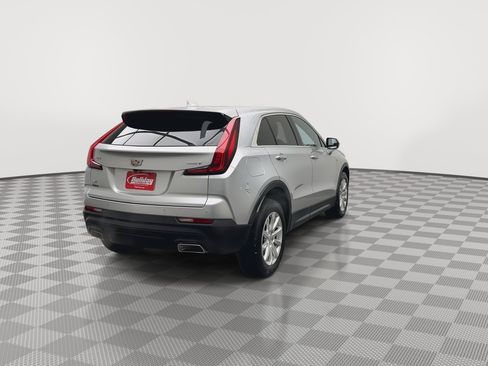 Used 2021 Cadillac XT4 Luxury w/ Cold Weather Package AWD/4WD image 39