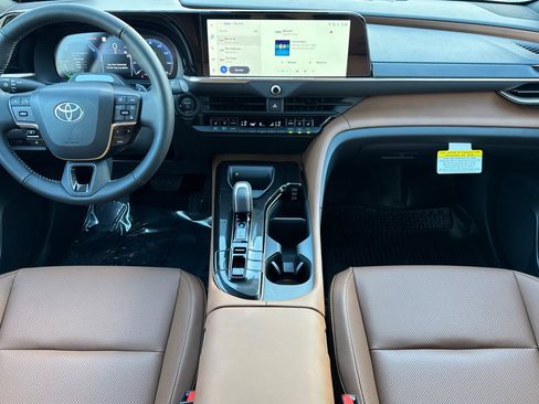 New 2026 Toyota Crown Signia Limited image 12