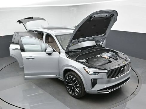 New 2026 Volvo XC90 T8 Plus w/ Protection Package Premier AWD/4WD image 50