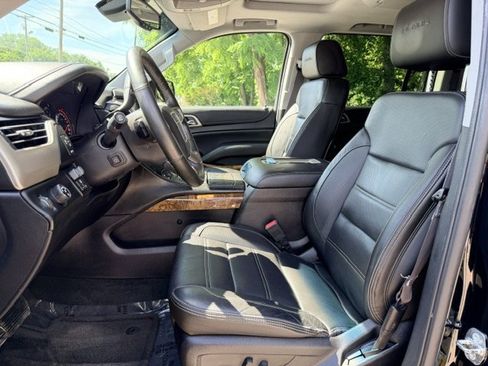 Used 2015 GMC Yukon XL Denali w/ Open Road Package RWD image 11