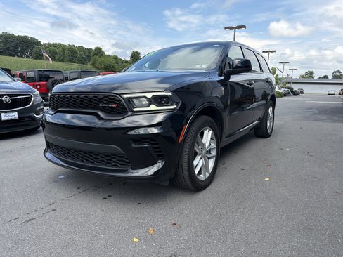 Used 2025 Dodge Durango GT AWD/4WD image 8