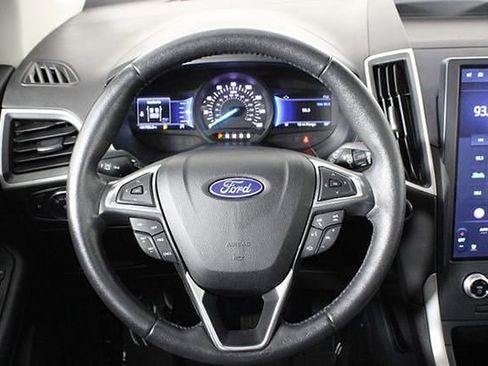Used 2022 Ford Edge SEL w/ Convenience Package image 24