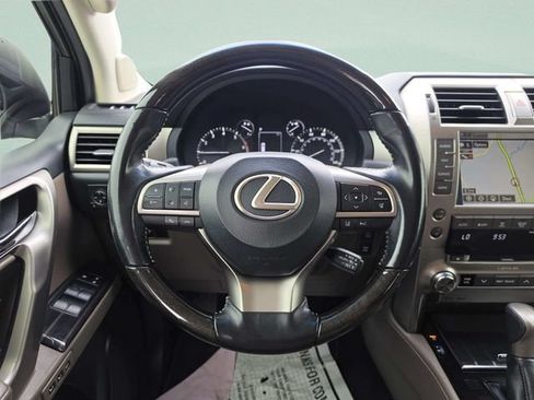 Used 2020 Lexus GX 460 Premium w/ Premium Package AWD/4WD image 34