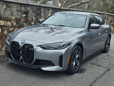 Used 2024 BMW i4 eDrive40 w/ Premium Package RWD image 12