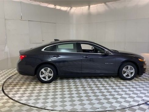 Used 2022 Chevrolet Malibu LS w/ LPO, Convenience Package 1 image 9