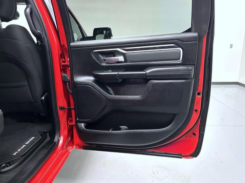 Used 2022 RAM 1500 Big Horn AWD/4WD image 17