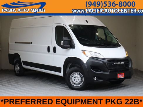 Used 2025 RAM ProMaster 2500 w/ Convenience Group FWD image 1