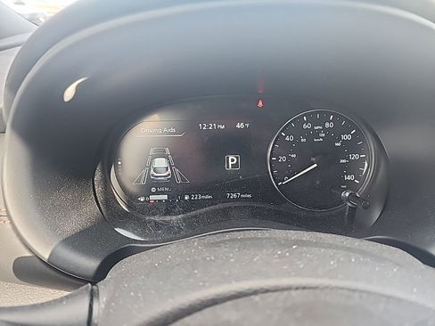 Used 2023 Nissan Kicks SR w/ SR Premium Package image 16