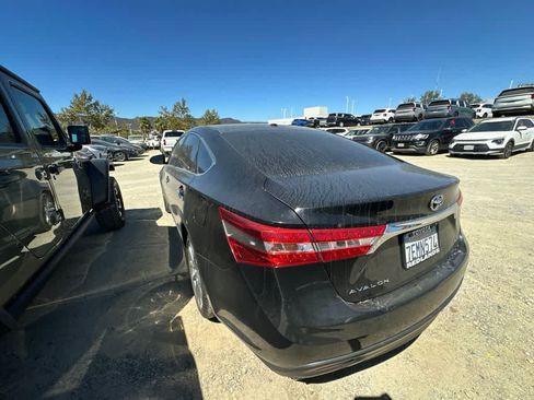 Used 2014 Toyota Avalon XLE Touring FWD image 4