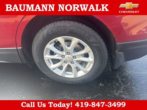 Used 2018 Chevrolet Equinox LT FWD image 19