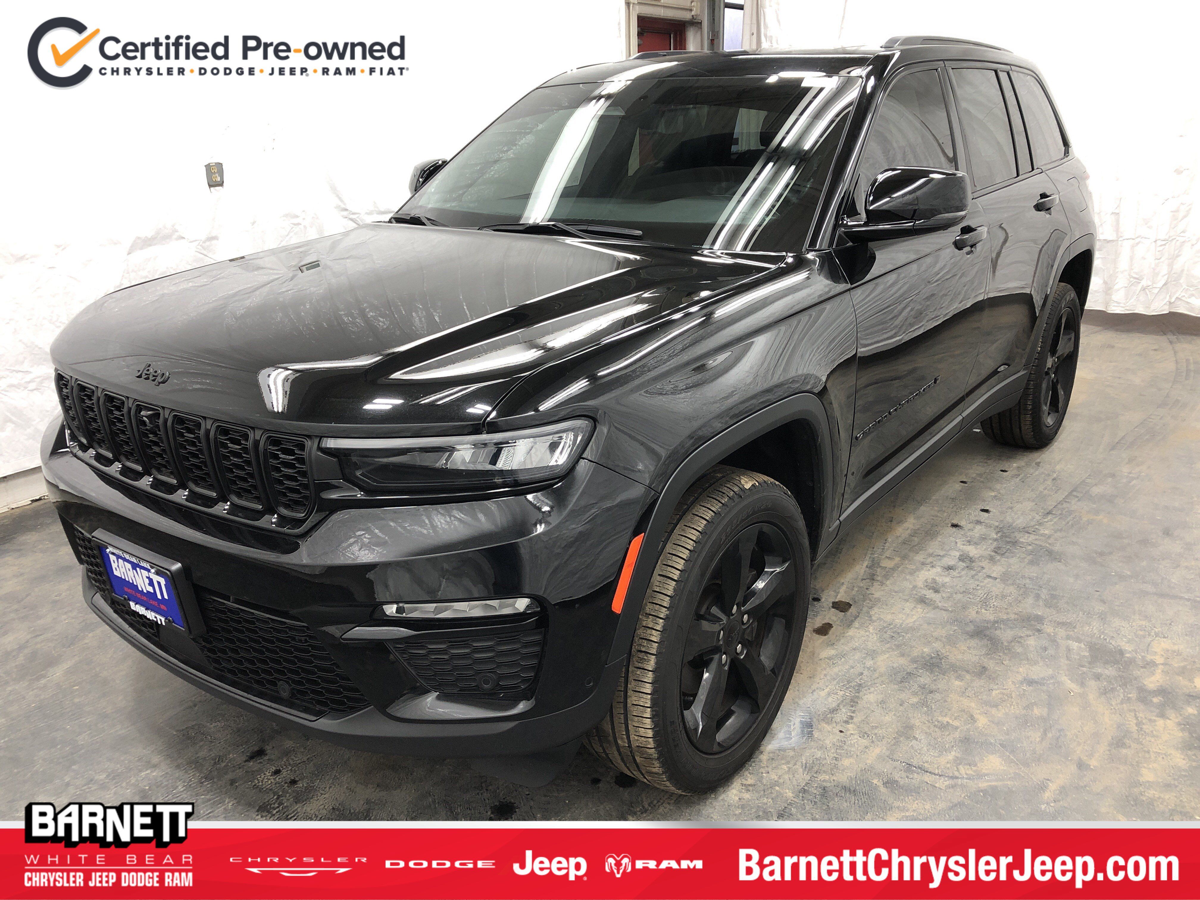 Certified 2024 Jeep Grand Cherokee Limited w/ Luxury Tech Group II AWD/4WD image 1