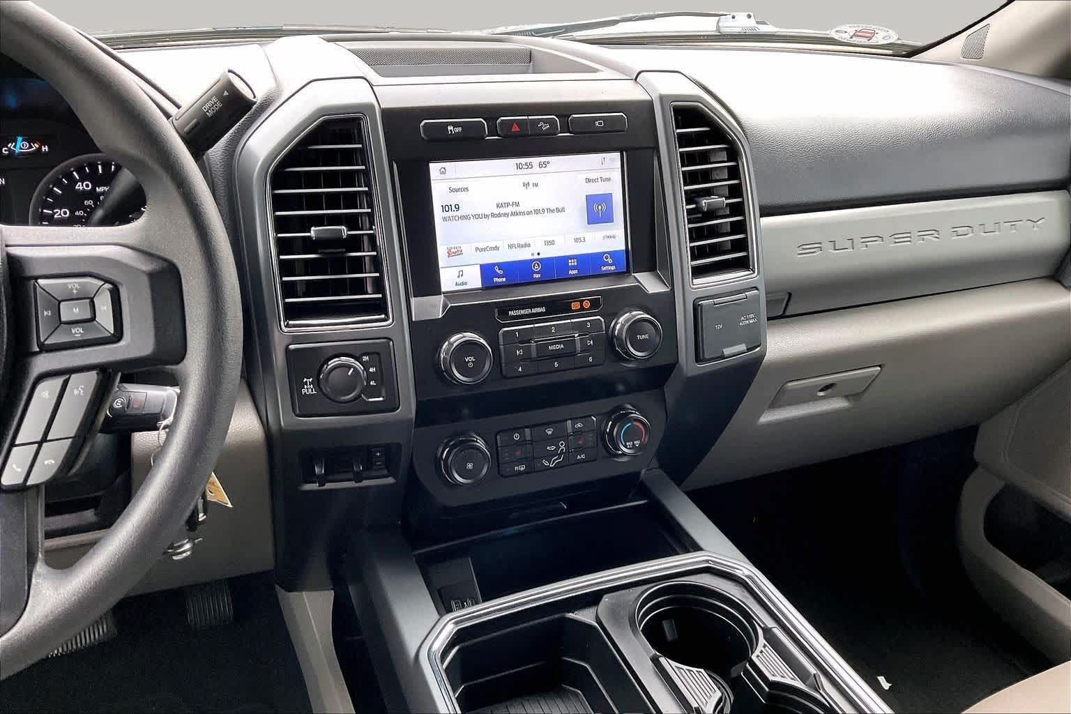 Used 2022 Ford F250 XLT w/ XLT Premium Package AWD/4WD image 7