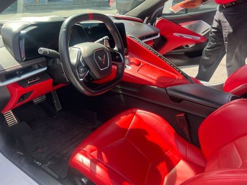Used 2022 Chevrolet Corvette Stingray Premium Conv w/ Z51 Performance Package RWD image 6