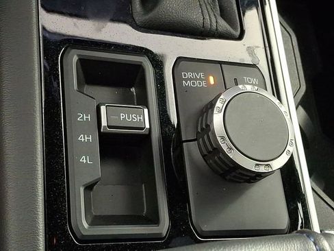 Certified 2024 Toyota Sequoia Platinum AWD/4WD image 31