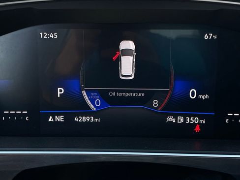 Used 2024 Volkswagen Tiguan Wolfsburg Edition image 16