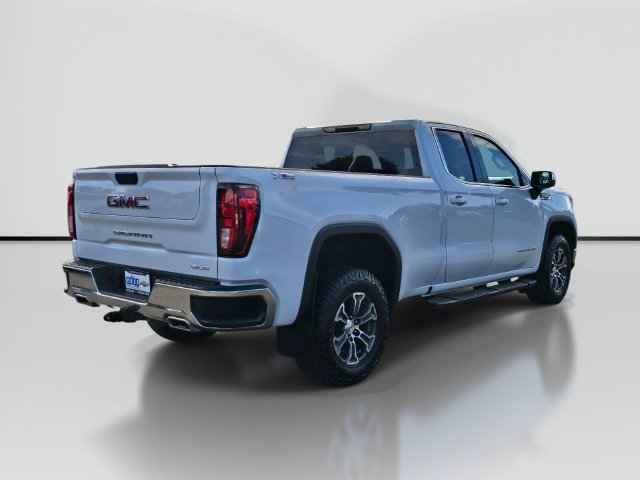 Used 2022 GMC Sierra 1500 SLE w/ X31 Off-Road Package AWD/4WD image 5