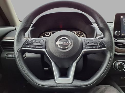 Certified 2024 Nissan Altima 2.5 SV image 15