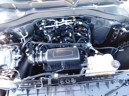 Used 2023 Ford Explorer XLT w/ Equipment Group 202A AWD/4WD image 50