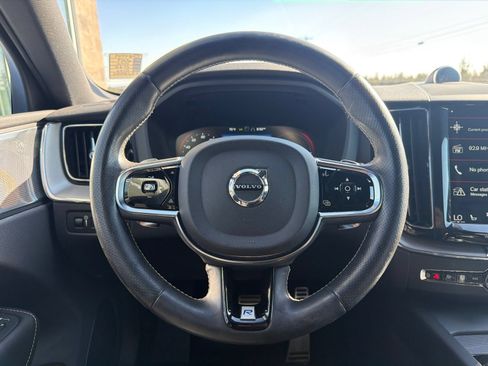 Used 2019 Volvo XC60 T8 R-Design w/ Advanced Package AWD/4WD image 11