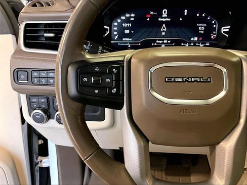 Used 2023 GMC Yukon Denali AWD/4WD image 24