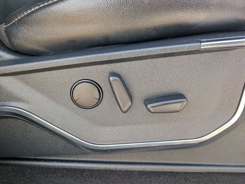 Used 2023 Ford F150 Lariat image 20