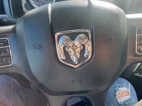Used 2019 RAM 1500 Classic SLT AWD/4WD image 19
