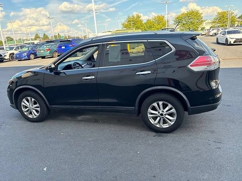 Used 2016 Nissan Rogue SV w/ SV Premium Package AWD/4WD image 14