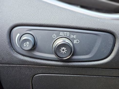 Used 2025 Chevrolet Malibu LT image 18