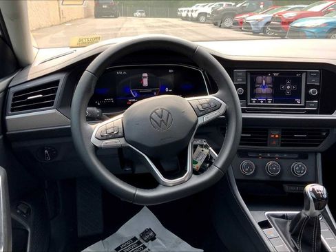 Used 2024 Volkswagen Jetta S image 6