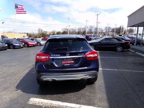 Used 2017 Mercedes-Benz GLA 250 4MATIC image 7