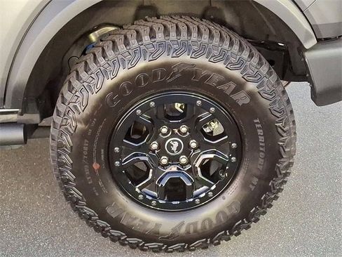 Certified 2024 Ford Bronco Wildtrak image 30