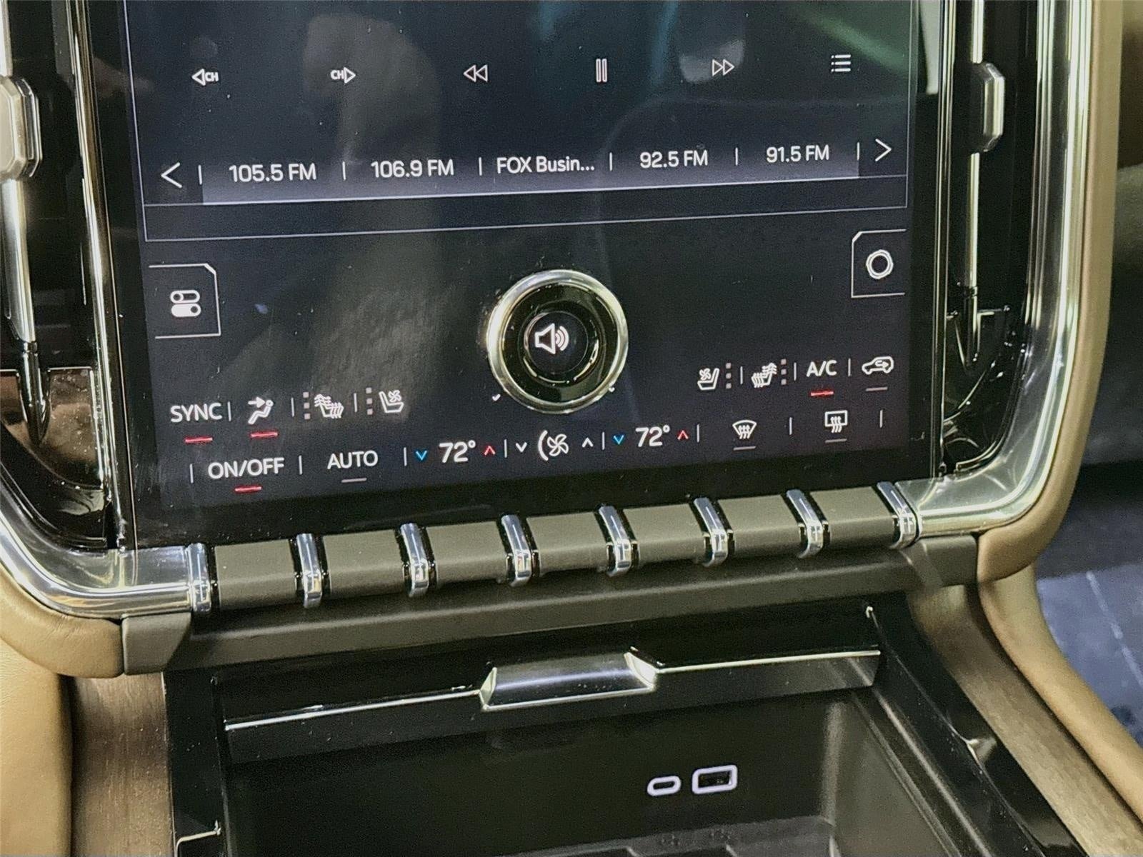 Used 2026 GMC Yukon Denali Ultimate AWD/4WD image 18