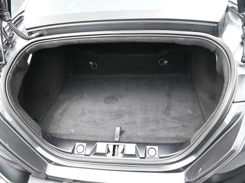 Used 2022 Ferrari Roma image 32