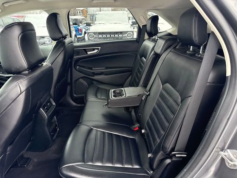 Used 2024 Ford Edge SEL w/ Convenience Package image 16