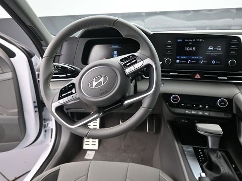 New 2025 Hyundai Elantra Sport image 11