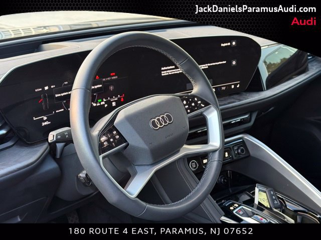 Certified 2025 Audi Q5 Premium Plus w/ Premium Plus AWD/4WD image 10
