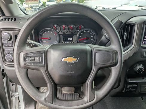 Used 2020 Chevrolet Silverado 1500 Custom w/ Custom Value Package image 12