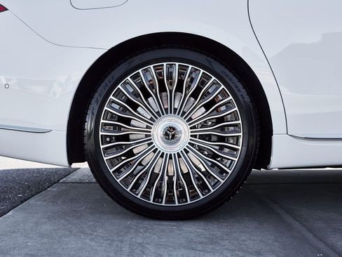 Used 2025 Mercedes-Benz Maybach S 680 4MATIC image 22