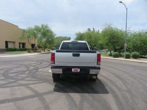 Used 2010 GMC Sierra 2500 SLT w/ SLT Convenience Package AWD/4WD image 12