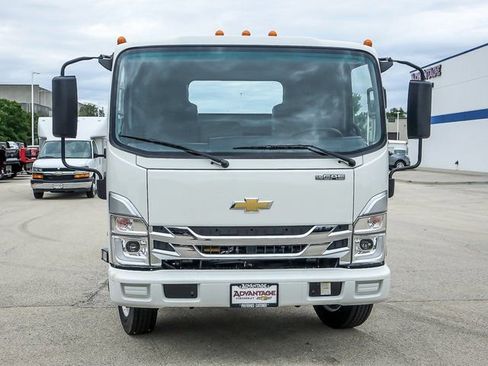 New 2025 Chevrolet Low Cab Forward 5500XG RWD image 8