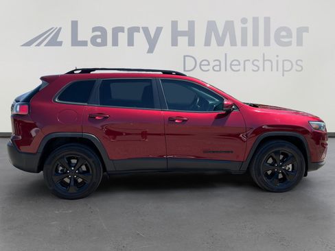 Certified 2020 Jeep Cherokee Latitude Plus AWD/4WD image 6