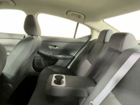 Used 2022 Nissan Sentra SV FWD image 18