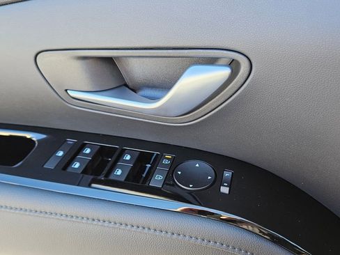 New 2026 Hyundai Tucson Limited image 28