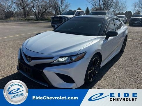 Used 2019 Toyota Camry XSE FWD image 1