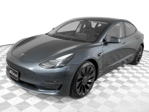 Used 2023 Tesla Model 3 Performance image 8